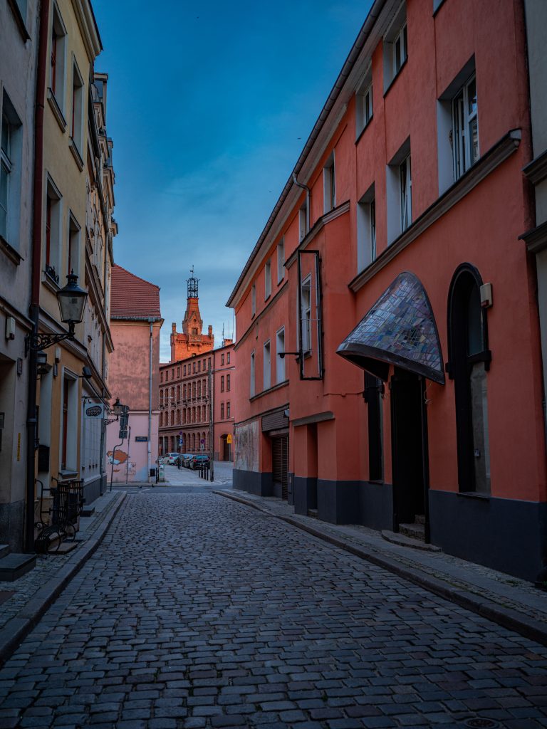 Best Areas to Live in Poznan as an Erasmus Student: UAM, PUT & PUEB Guide